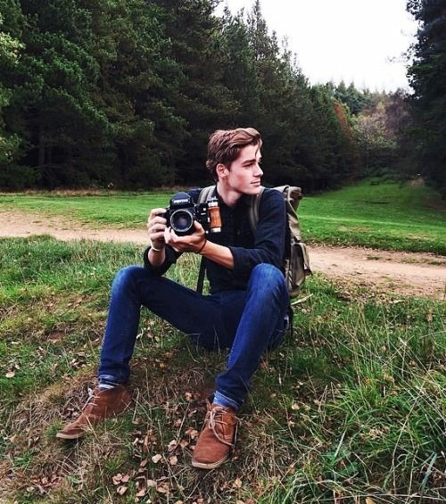 你们每天都盯着Blued,怎么会有男朋友呢?